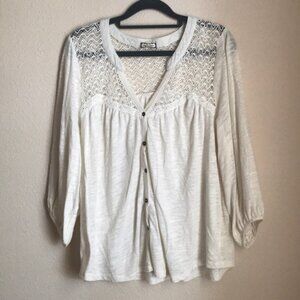 Eyeshadow knit blouse